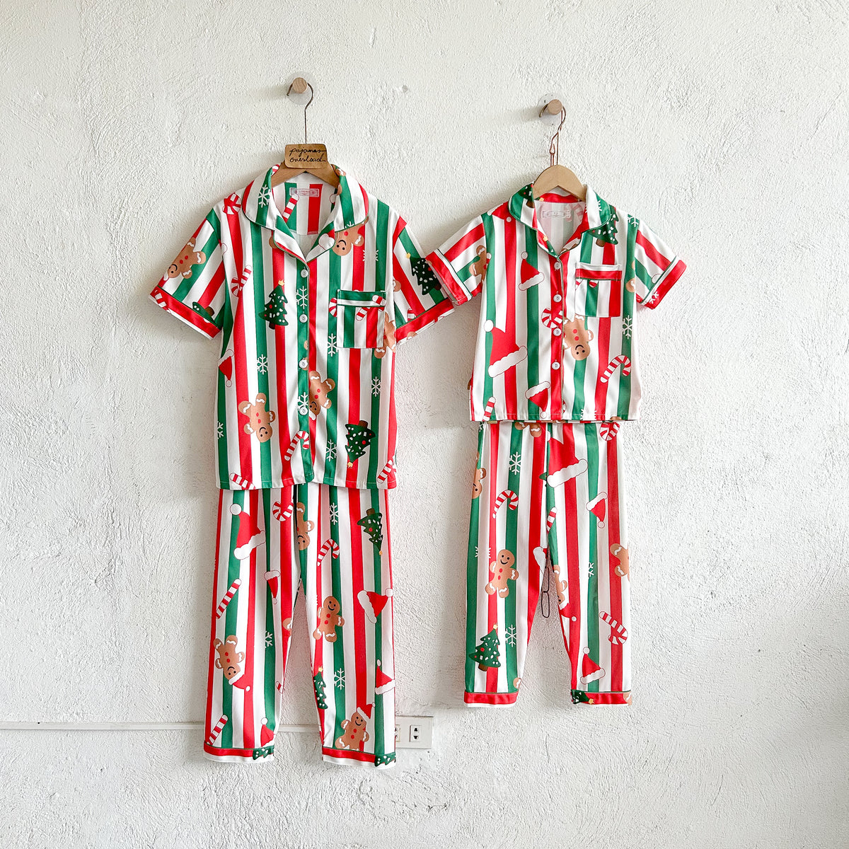 CHRISTMAS BUTTONDOWN FAMILY | polycotton shortsleeves top + pants sleepwear set | PajamasOverload