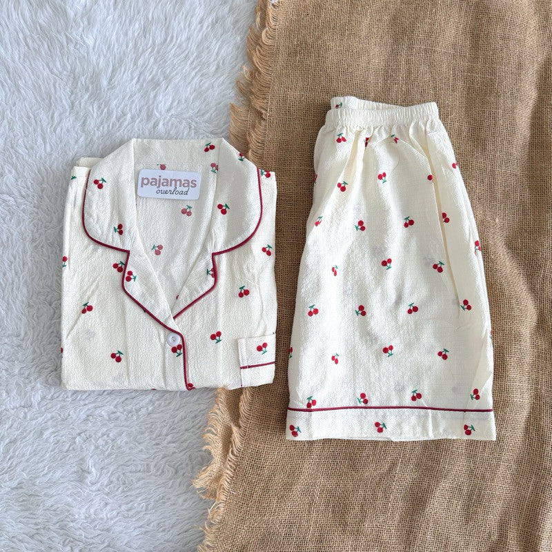 KITTY | bubble/crumpled shortsleeves + shorts sleepwear pajama set | PajamasOverload