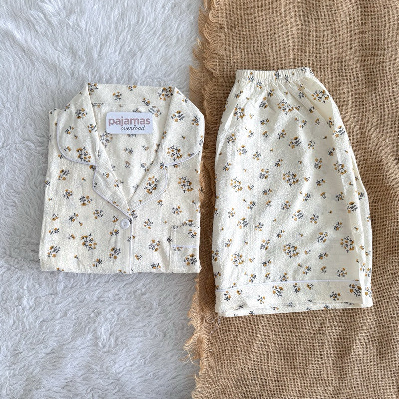 KITTY | bubble/crumpled shortsleeves + shorts sleepwear pajama set | PajamasOverload