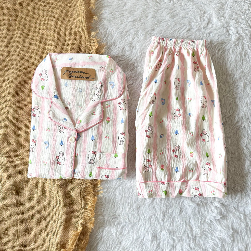 KITTY | bubble/crumpled shortsleeves + shorts sleepwear pajama set | PajamasOverload