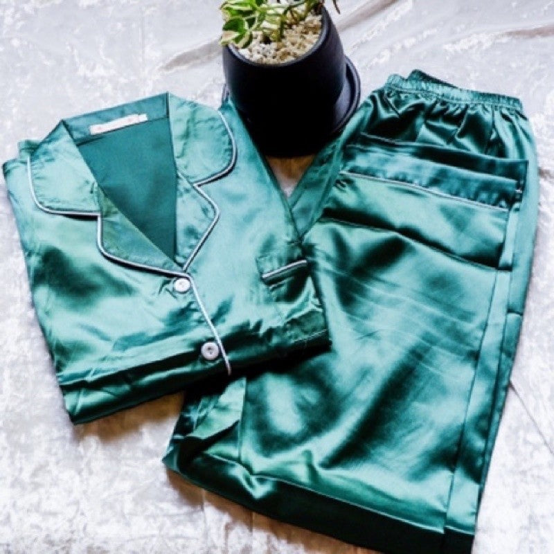 PHOEBE | satin shortsleeves + pants pajama set | PajamasOverload