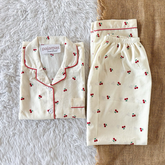 TINA | bubble gauze shortsleeves top + pants sleepwear pajama set | PajamasOverload