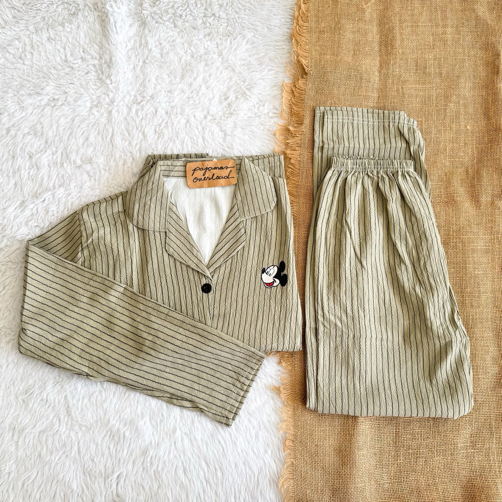 KAWAII | crumpled longsleeves + pants sleepwear pajama set | PajamasOverload