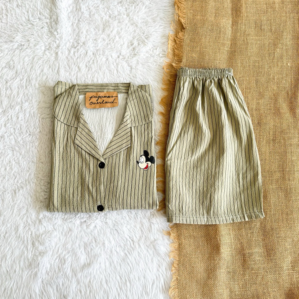 KITTY | bubble/crumpled shortsleeves + shorts sleepwear pajama set | PajamasOverload